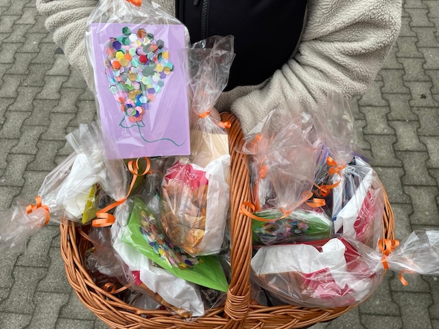 Süßer Faschingsgruß für unsere Senioren